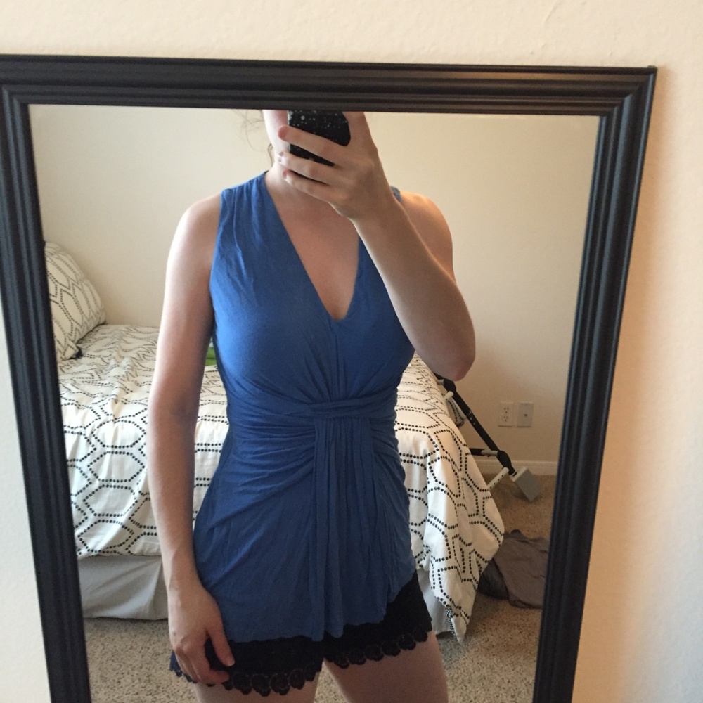 Bailey 44 Blue Top